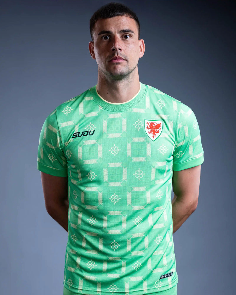 1. Karl Darlow