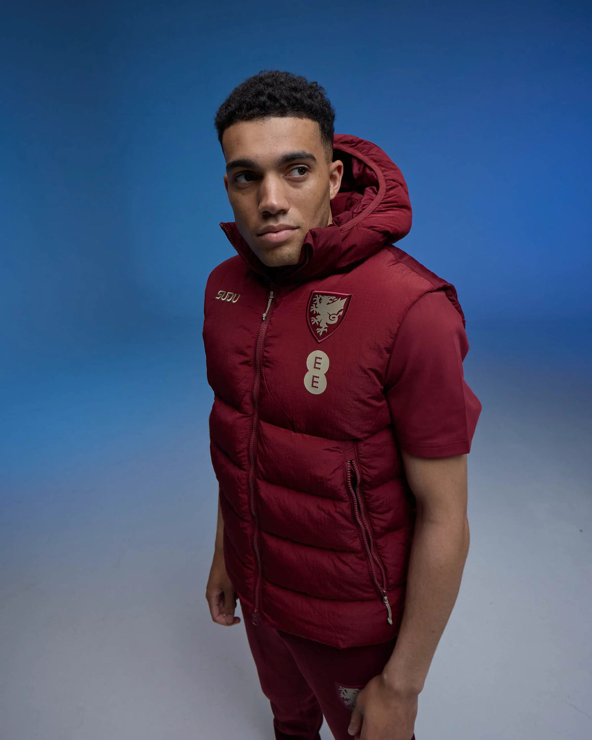 SUDU Gilet Wales SUDU 2026-28 Players Home Travel Gilet