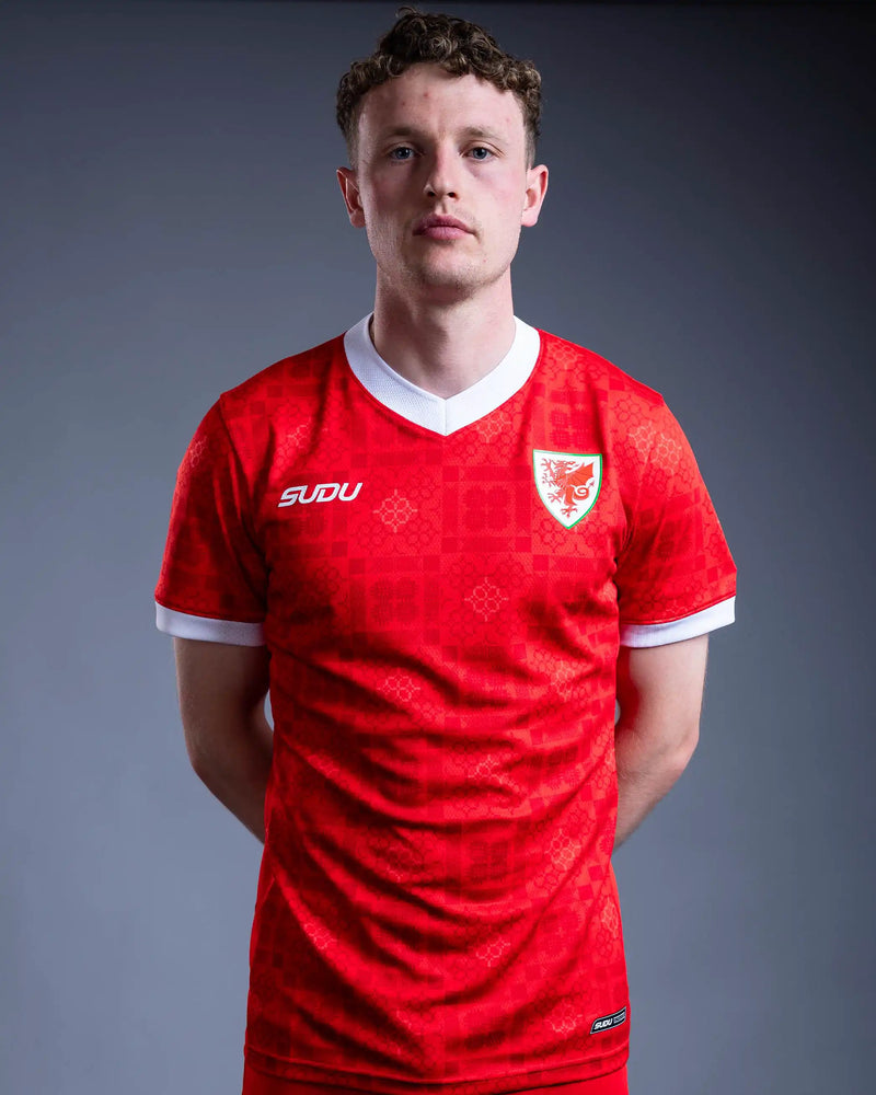 23. Nathan Broadhead