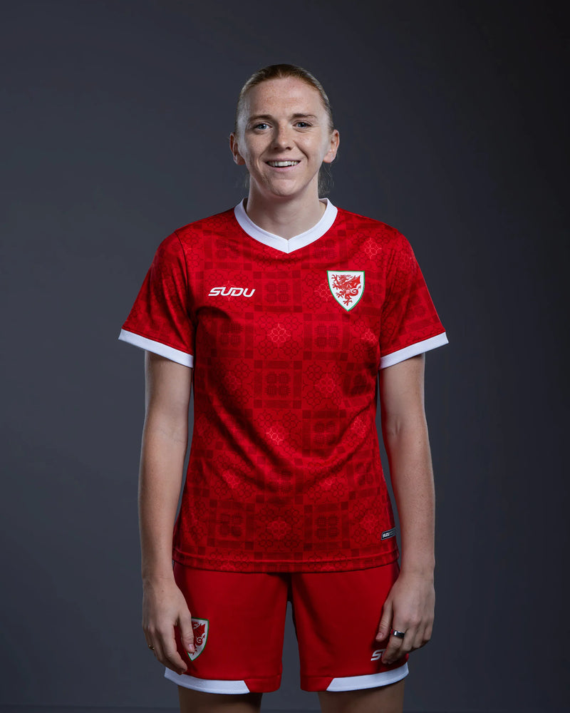 7. Ceri Holland