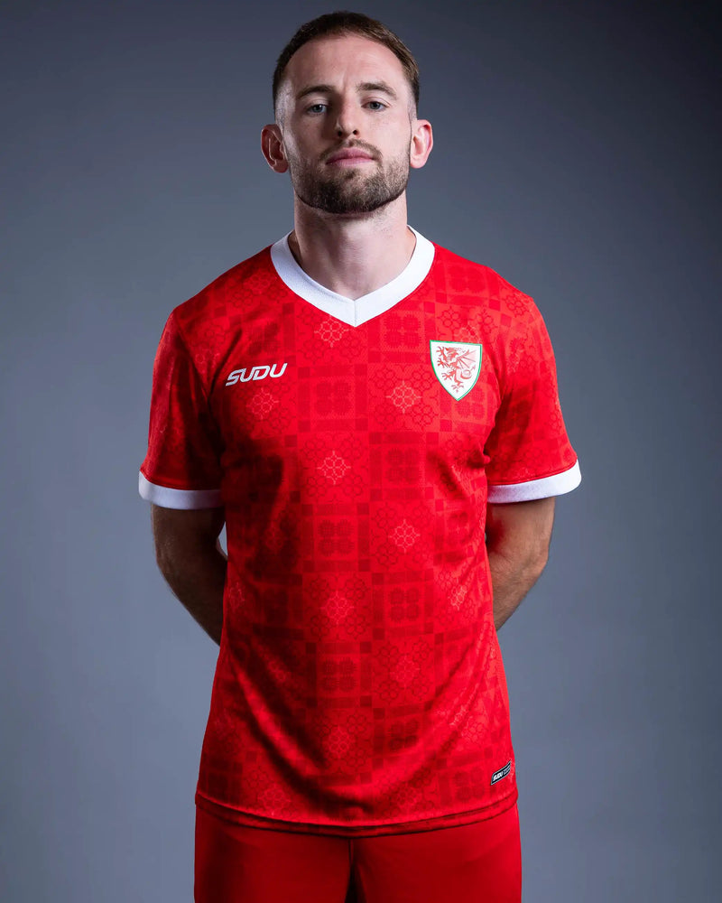 18. Rhys Norrington-Davies