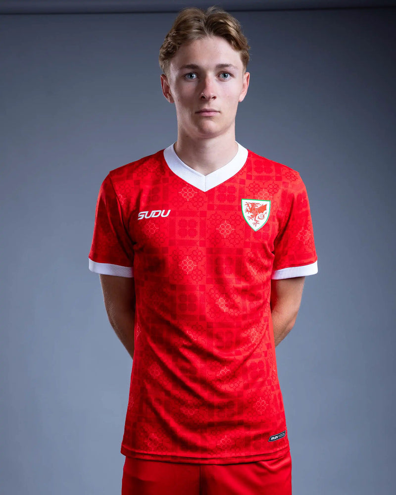 25. Ollie Bostock