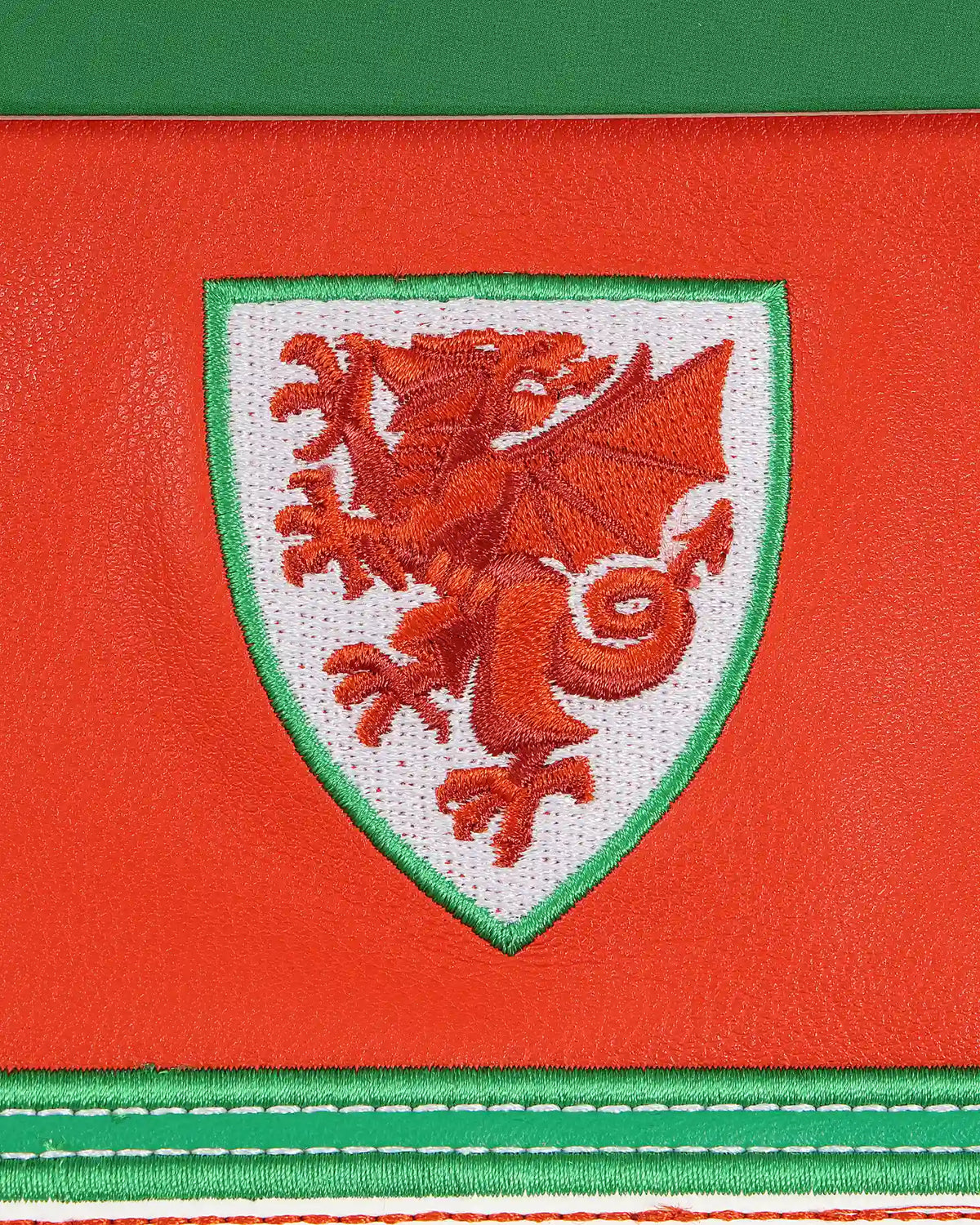The Official Wales Football Store Golf Bag CADDI Players Bag