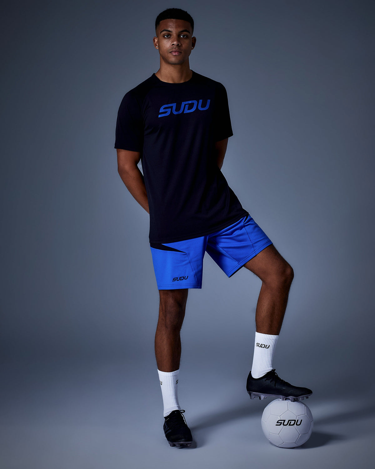 SUDU Short Sleeve T-Shirt SPT 01 Play Logo T-Shirt - Black