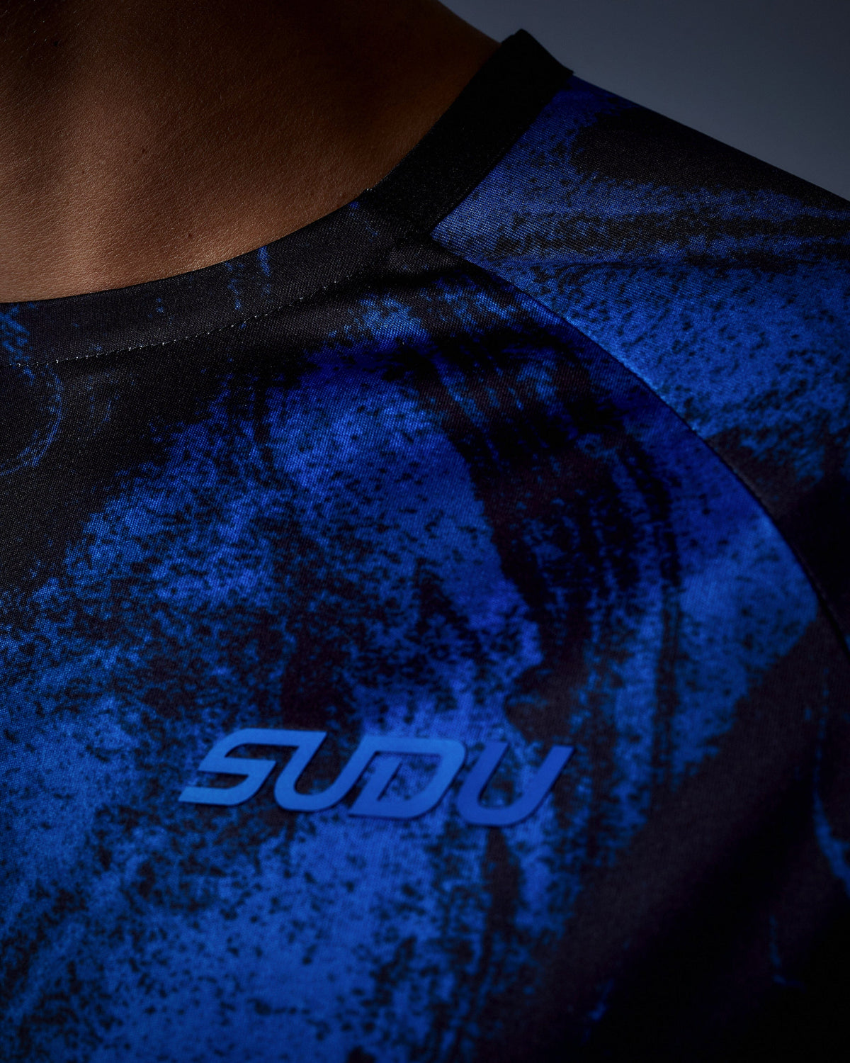 SUDU Short Sleeve T-Shirt SPT 01 Play T-Shirt - Black/Blue